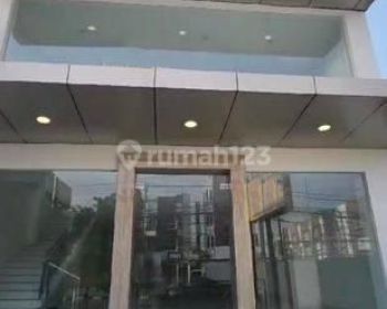 RUKO BANGUNAN BARU, LEBAR PAGAR SENDIRI LOKASI TENGAH KOTA SEMARANG