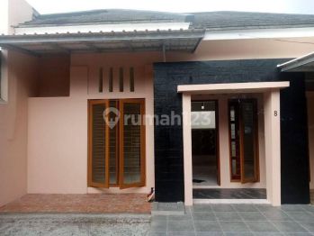 RUMAH DIJUAL CEPAT SIAP HUNI DI MUTIARA BINTARO DEKAT BSD