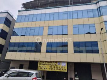 Ruko Hoek 3 Gandeng Dalam Komplek Perkantoran, Lift Barang, Bukit Gading Indah,