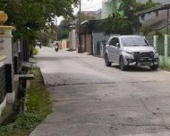 Tanah luas bonus rumah tua dlm perumahan jatibening caman akses 4 tol