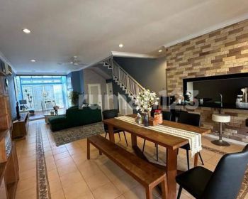 For Rent rumah Taman Botanik jagakarsa Cilandak siap huni terawat di Jagakarsa