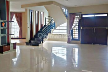 Setraduta Residence - Bangunan Bagus Siap Huni - Cocok Untuk Tinggal / Kantor