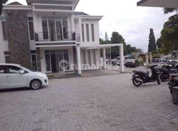 Rumah Bagus & strategis Plus Ruang Usaha Mainroad Setiabudi Lembang Jarang Ada,