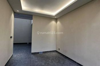 Di Jual Rumah sutera Jingga LT 240m2, Alam Sutera