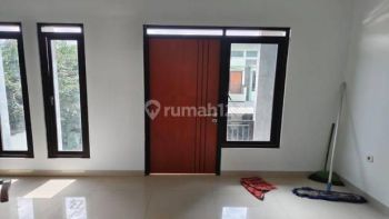 Disewakan Rumah Bangunan Baru Di Antapani Cluster