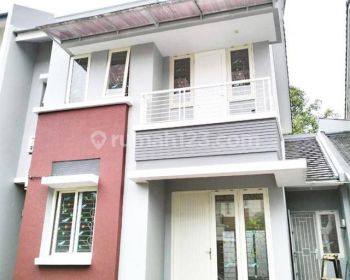 Rumah 2 Lantai 3+1 Kamar Dekat Stasiun Rawa Buntu Pintu Tol