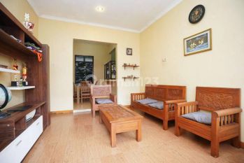 Rumah Full Furnished 3 Lantai Dekat Stasiun Dan Sekolah di Bogor Harga Nego