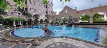 Apartemen luas 53m2 hoek 3 Kamar Tidur Semi Furnished di Mediterania Kelapa A