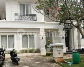 Rumah 2 lantai di Cluster Taman Mediterania, Lippo Karawaci