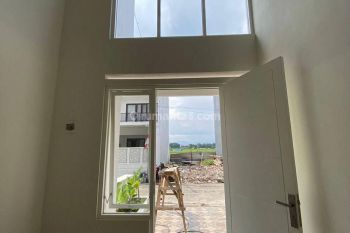 Rumah baru ready stock dekat area soekarno hatta lowokwaru malang