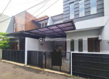 DIJUAL RUMAH (Siap Huni) DI JL.TEBET BARAT JAKARTA SELATAN