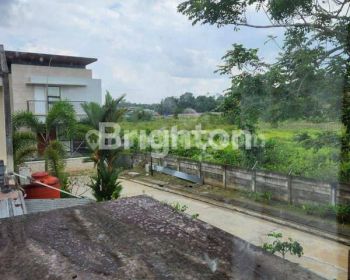 Rumah hook  di perumahan Citraland