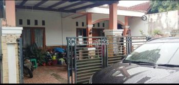 Rumah Tanah Luas Lingkungan Nyaman di Duta Bintaro Tangerang