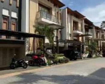 Rumah Minimalis Modern Di Cluster Ekslusif Strategis Ciumbuleuit