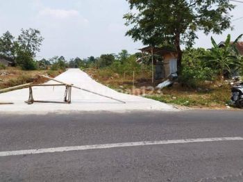 Tanah PINGGIR JALAN RAYA DEKAT MEGA RESIDENCE BANYUMANIK