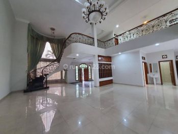 Rumah Bagus Dalam Cluster Favorit Komplek Batununggal Bandung