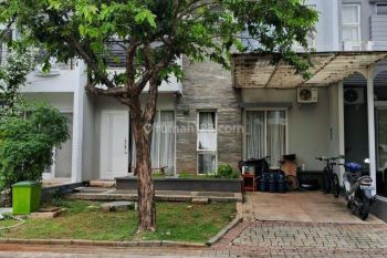 Rumah di jual melalui lelang Jl.komp Residence one.