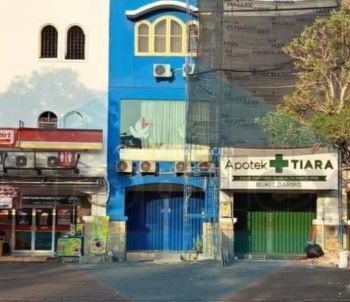 Ruko 3 lantai Bukit darmo golf cocok untuk cafe