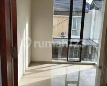 Rumah Cantik Siap Huni di Margahayu Bandung