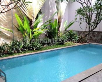 Rumah Bagus Siap Huni Area Dekat French intercultural School