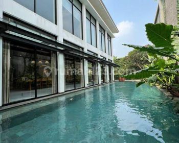 Rumah 2 Lantai Komplek Bukit Cinere Indah Industrial Modern, Cinere