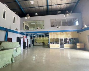 Gudang 2lantai Luas 30,5x18 549m2 di Yos Sudarso Sunter Jakarta Utara