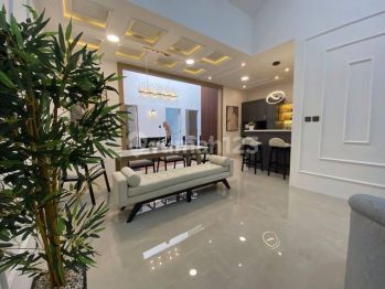 Rumah Bagus Furnished SHM di Kota Baru Parahyangan, Bandung