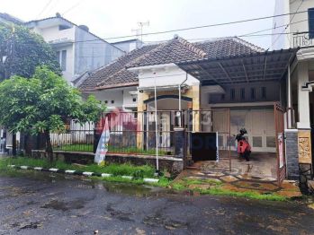 Rumah kawasan strategis & pusat bisnis,tenang,aman,dekat kepusat kota,dekat tol