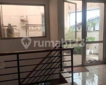 Ruko di Jalan pungkur Bagus strategis