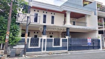 Rumah Di Area Tebet Barat