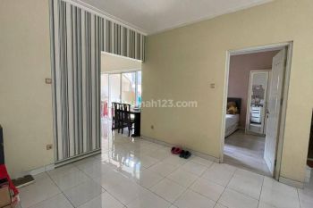 Dijual rumah open lay out bagus di kota wisata cibubur