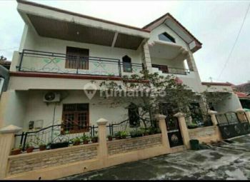 Rumah Bagus Dekat Luwes Gentan Sukoharjo