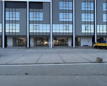 Soho pik2 di jalan utama d sewakan kondisi baru