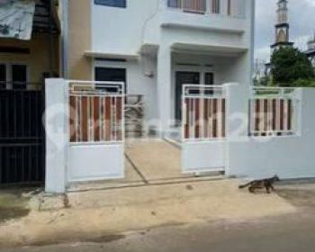 Dijual rumah 2 lantai di kota bekasi jatiasih