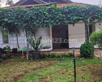 Rumah Murah di Pondok Indah Jakarta Selatan 2 Lantai SHM Lokasi Strategis