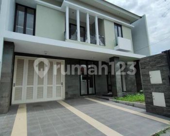 Dijual Rumah 2 Lantai Mulyosari Prima
