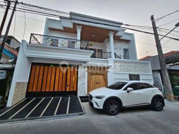Rumah Baru Mewah Siap Huni Turun Harga Di Jakarta Selatan