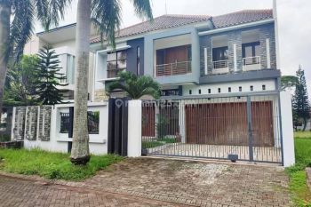 Rumah 2 Lantai di Jl Raya Graha Golf Araya