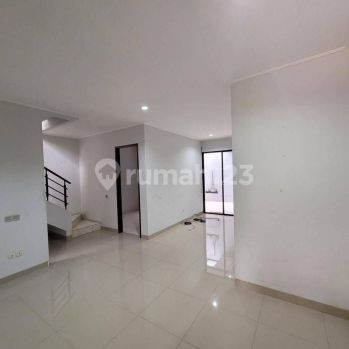 Rumah Unfurnished di Gading Serpong Serenade Lake, Tangerang
