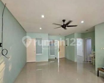 Rumah Bagus 1,5 Lantai Dalam Komplek di Jagakarsa, Bebas Banjir