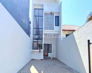 Rumah 2 Lantai Siap Huni di Sukolilo Dekat Galaxy Mall, ITS, Merr