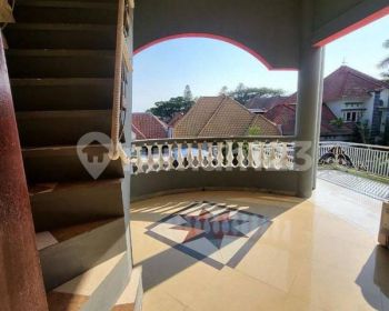 Rumah Megah Kondisi Terawat di Permata Jingga, Lowokwaru Malang