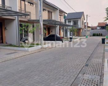 Dijual Murah Dibawah Pasar Rumah Modern Cantik Kenari Residence
