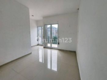 RumahTerawat LT 113 di Jagakarsa Dekat Pintu Toll Brigif Jakarta Selatan