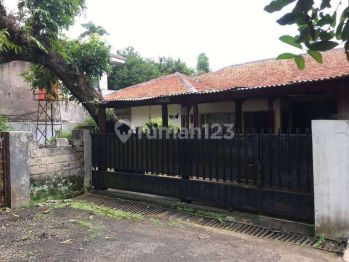 Jual Rumah Dan Tanah Dalam Komplek, 100 Meter Ke Jln Margasatwa