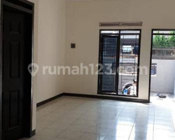 Rumah Dijual Murah Minimalis di Taman Holis Indah