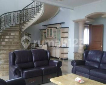 For Sale Rumah Luas Dan Asri Pondok Hijau