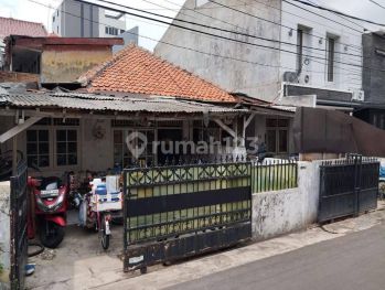 Kebayoran Baru Rumah Lama Hitung Tanah Dekat Scbd Senopati