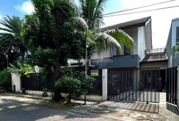 Rumah Design Modern Tropical, Siap Huni