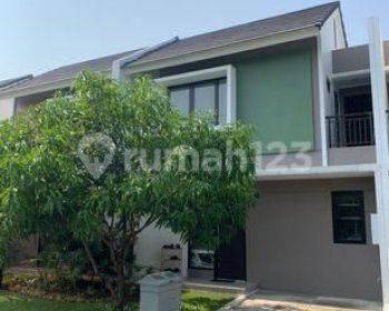 Disewakan Rumah Minimalis di Cluster Dayana  - Summarecon Bandung